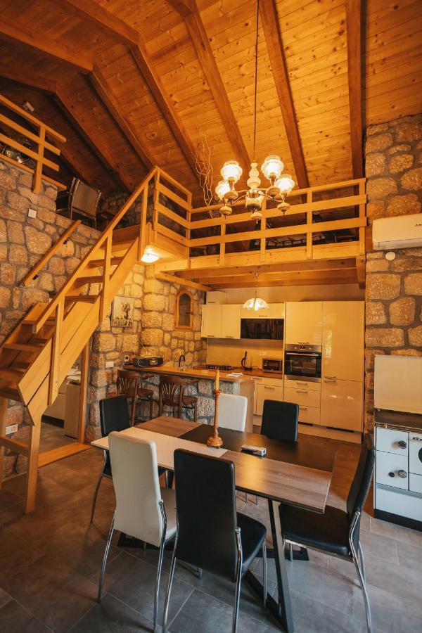 River Huts Zrmanja Обровац Экстерьер фото