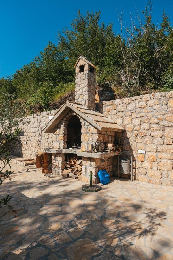 River Huts Zrmanja Обровац Экстерьер фото