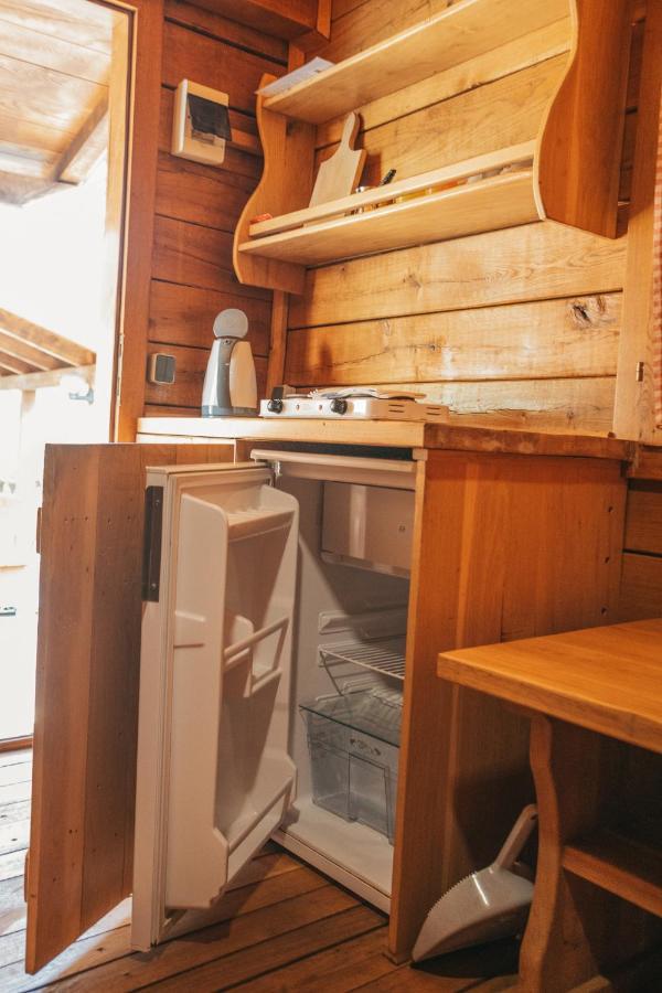 River Huts Zrmanja Обровац Экстерьер фото